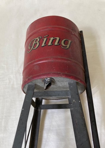 Torre de agua antigua Bing para diseño de tren, rojo y negro, falta parte superior y caño - Imagen 6 de 6