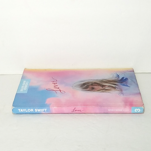 Taylor Swift Lover CD 2019 Deluxe Edition Version 3 Album Booklet Journal - Picture 5 of 10