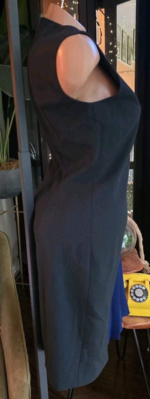 Picture 4 of 12