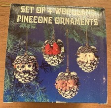 Vintage Set Of 4 Woodland Pinecone Christmas Tree Ornaments