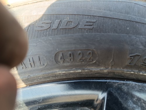 Juego de llantas de aluminio Alutec 15 pulgadas 6J15H2 ET 47.5 LK 108 195/50 R15 DOT 4922 Nexen - Imagen 12 de 18