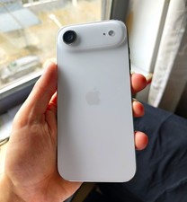 Apple iPhone Air 256GB Weiß 6,5" 48MP Ohne Simlock 5G NFC eSIM