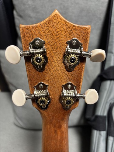 Ukelele tenor Martin T1 Street Master Uke - Imagen 2 de 4