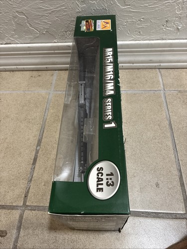 Easy Model 1/3 Scale Non-Firing Replica M4 Series 3 (New Open Box) No.39118 - Bild 7 von 9