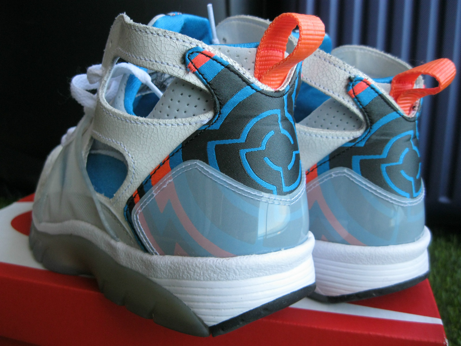 NIKE AIR TRAINER HUARACHE PRM QS JORDAN AIR MAX 90 1 180 ROSHE BLAZER BW TN DUNK NIKE AIR TRAINER HUARACHE PRM QS JORDAN AIR MAX 90 1 180 ROSHE BLAZER BW TN DUNK