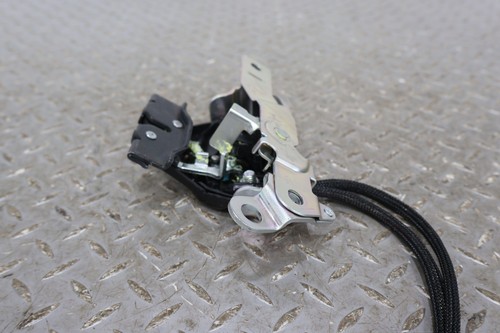 Pestillo de tapa de maletero/cubierta OEM 18-22 Lexus LC500 (probado) - Imagen 8 de 16