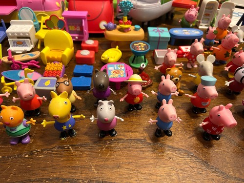 123 Peppa Pig Figures Toys Houses Furniture Vehicles Banner Books HUGE LOT!!! - Picture 5 of 24