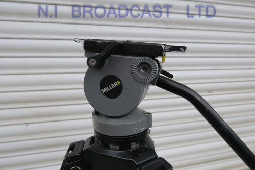 1x Miller DS10 tripod with SOLO carbon fibre legs and carrying bag (ref 10a) - Picture 21 of 24