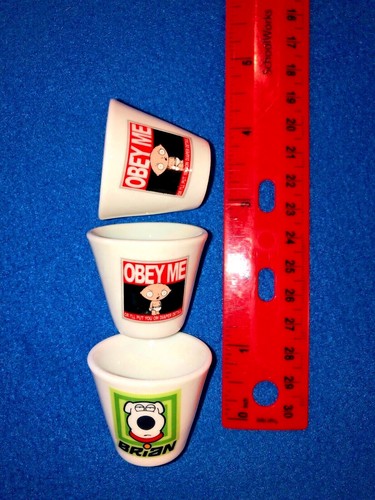 Family Guy Mini Bicchieri Shot Ceramica Bianca Brian e Stewie 2005 - Foto 6 di 6