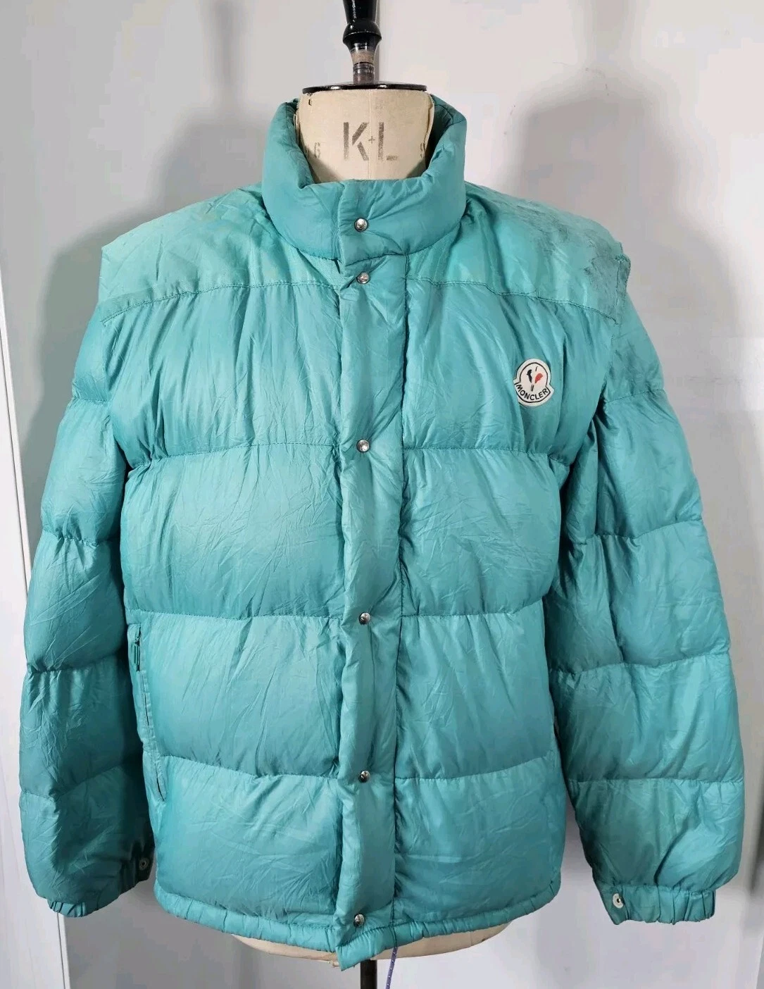Vintage 70's MONCLER Grenoble Puffer Down Jacket LARGE Green Zip Off Sleeves
Opens in a new window o