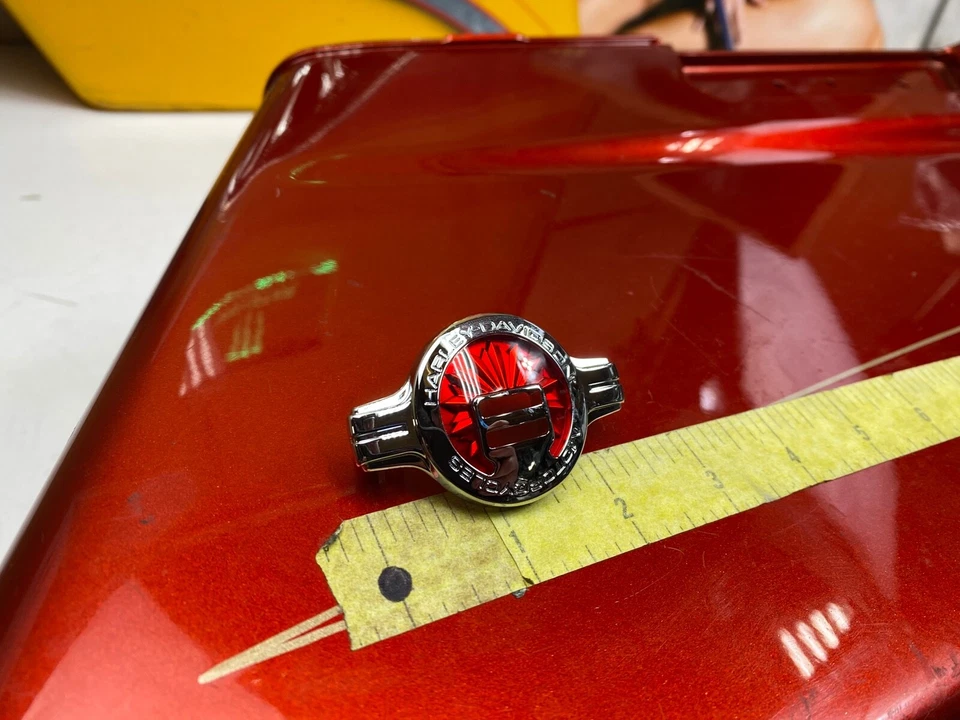 原始设备制造商 Harley Softail Heritage 红色 Concho 座椅,Sissy Bar,鞍袋 H-D — 第 3/4 张图片