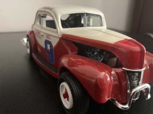 Ned Jarrett 1940 Ford Modified Series 1/24 Custom Diecast Signed Steelman Motors - Picture 3 of 10