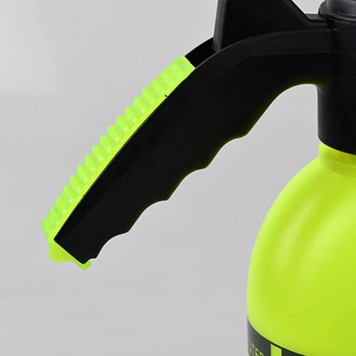 2L Pressure Sprayer Bottle – Handheld Pump Spray Bottle for Gardening & Cleaning - Picture 7 of 8