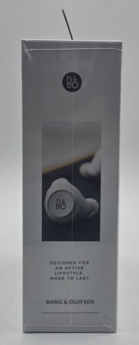 Bang & Olufsen E8 Motion Truly Wireless Earphones Earbuds Beoplay White NEW - Picture 4 of 5