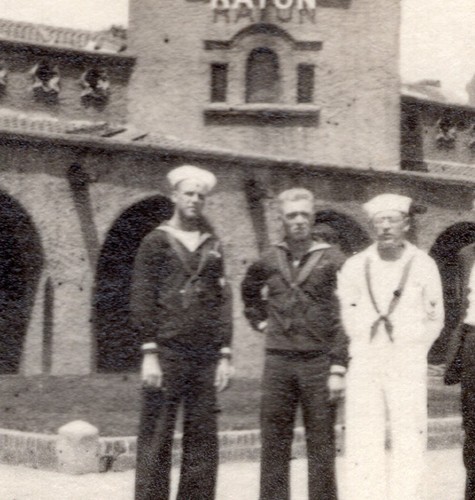 USA New Mexico Raton Train Station Sailors 4 Old amateur Snapshot Photos 1910's - Picture 3 of 7