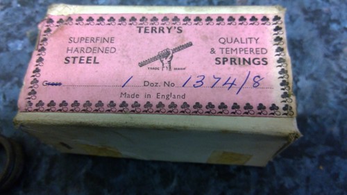 BSA BANTAM D1, D3, D7, GEAR CHANGE SPRING GENUINE TERRYS2 MADE IN ENGLAND N.O.S. - Picture 2 of 9