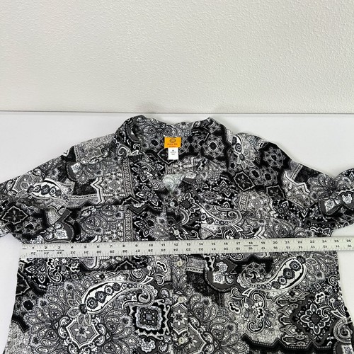 Top Ruby Rd taglie forti 1x nero grigio paisley rotolo linguetta manica bottoni davanti - Foto 8 di 11