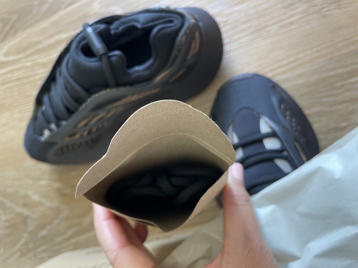 Adidas Yeezy 700 V3 Clay Brown | Men's Size 5 | Brand New Adidas Yeezy 700 V3 Clay Brown | Men's Size 5 | Brand New