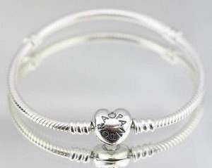 pandora bangle 23cm pandora bangle 23cm