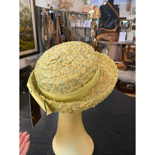 vintage 1950s pale green straw hat, 50s millinery, summer hat, kentucky derby - Picture 6 of 7