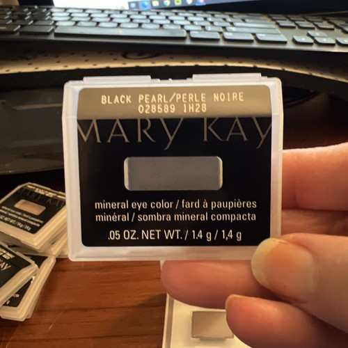 Mix Lot Of (11) Mary Kay Mineral & ChromaFusion Eyeshadows NEW - Picture 17 of 20