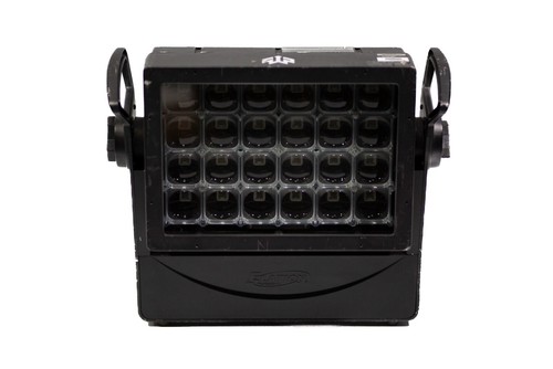 Elation Paladin 24x40W RGBW LED IP65 - Picture 1 of 3