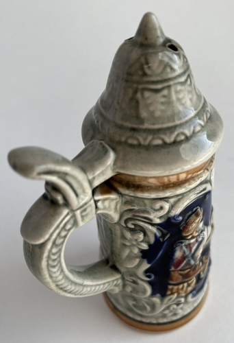 Vintage Rustic German Style Beer Stein Salt and Pepper Shakers - Picture 4 of 10