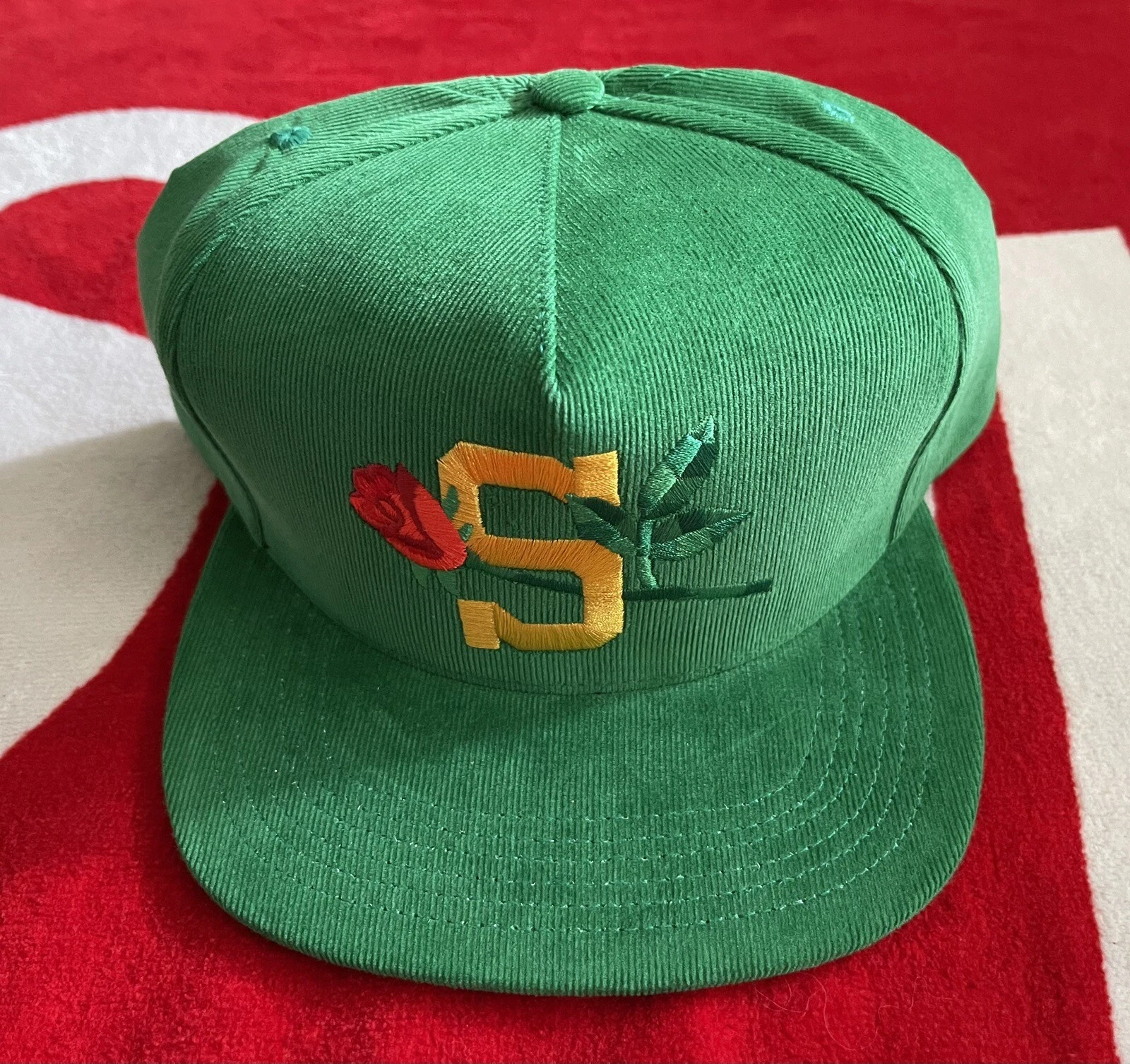 Casquette Supreme Rose Corduroy 5 panneaux SnapBack vert SS15 flambant neuf RARE
