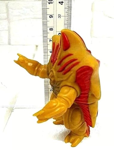 RARE VINTAGE ULTRAMAN KAIJU MONSTER ALIEN SOFT VINYL FIGURE NO 1-24 BANDAI LOT 1 - Picture 18 of 85
