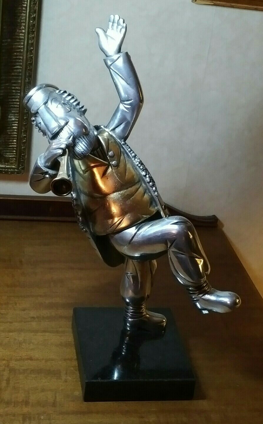 Picture 4 of 11