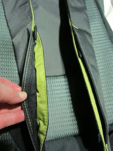 - SAC A DOS POUR ORDINATEUR PORTABLE -- CASE LOGIC - Photo 10/12