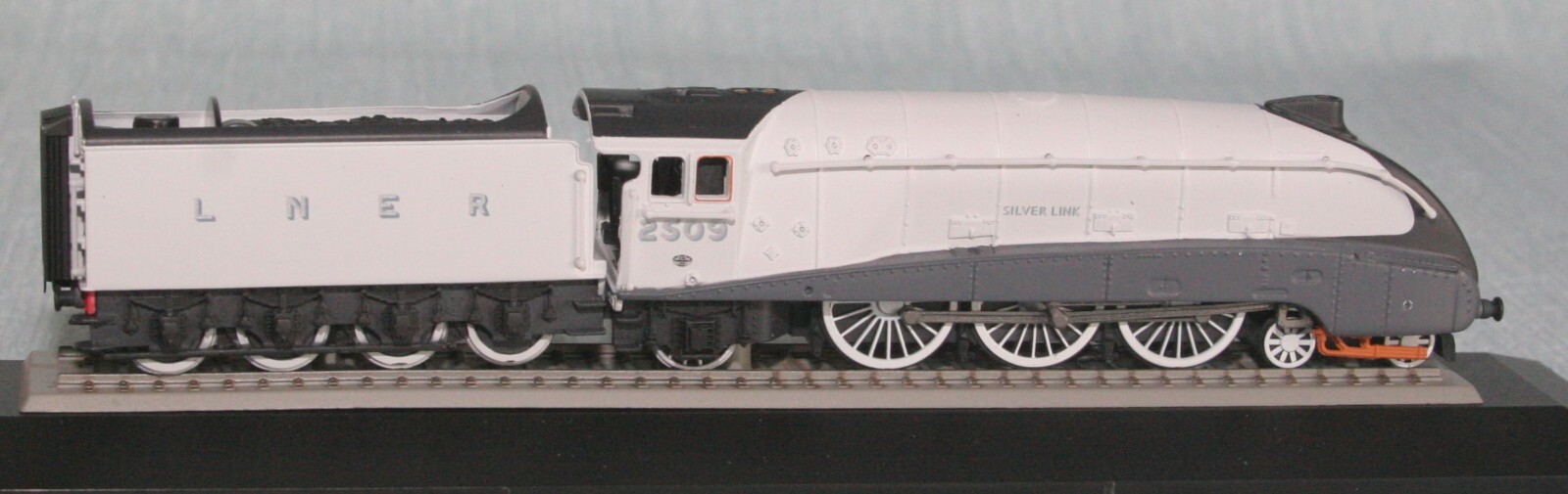 Picture 5 of 15