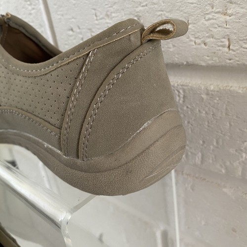 Ladies Flats Shoes 7 Light Khaki CUSHION WALK Bnwot Zip Fasteners Comfort - Picture 4 of 6