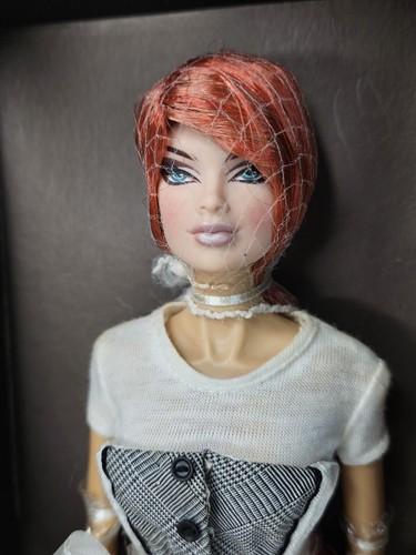 Moda Royalty Veronique Perrin Nuevo Versalles Jason Wu Muñeca Primer plano NRFB 2006 - Imagen 3 de 16