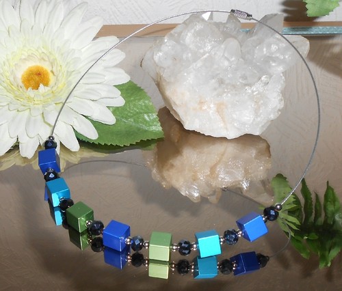 ALUMINIUM Würfel Collier / Edelstahl Halsreif / BLAU TÜRKIS GRÜN - Bild 1 von 2