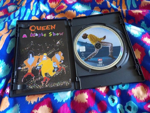 Queen: Live At Wembley Stadium (DVD) - Afbeelding 3 van 9