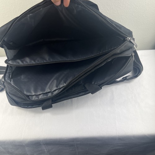 Solo Messenger Bag Briefcase Black Pockets Strap Zippers Spaces EUC - Picture 12 of 20