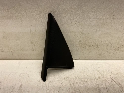 2004-2007 TOYOTA HIGHLANDER LEFT FRONT DOOR MIRROR INTERIOR BOLT COVER TRIM BLAC