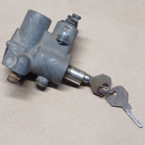 1947-1948 Lincoln Ignition Switch Lock Cylinder Keys Zephyr Continental #4