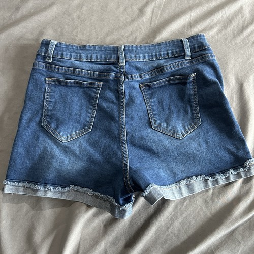 California Vintage Demon Jeans Shorts 13 - Bild 6 von 6