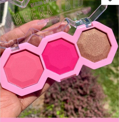 3 x Beauty Treats Cheeky Trio Blush Palette 0.37oz BNIB - Picture 6 of 9