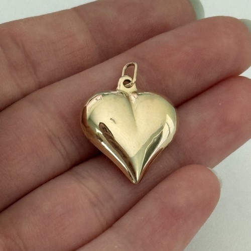 14K Yellow Gold Vintage Puffy Heart Love Themed Charm Pendant - Picture 2 of 9