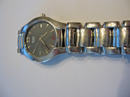 ESQ Edelstahl Datum Quarz Uhr NEUE BATTERIE