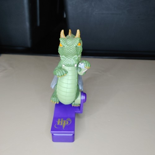 Harry Potter 2001 Drago Norbert Clip-on Libro Light Hallmark Da Collezione Funzionante - Foto 6 di 24