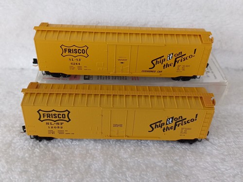 Micro Trains N 32060 x 2 FRISCO 50' Standard Kastenwagen Stecktür #6244 #12052 - Bild 5 von 10