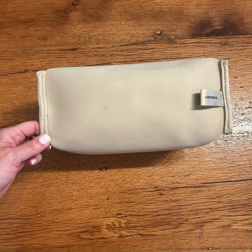 Burberry Bolsa Grande Cosmética Artículos de Aseo Fragancia Viaje Noche Beige Claro - Imagen 10 de 12