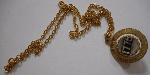 DE COLECCIÓN 1776 Campana de la Libertad Collar Largo Eslabón Cadena Dorado Plata - Imagen 4 de 6
