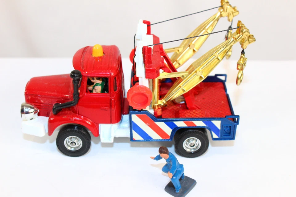 Corgi Major Wrecker Tow Truck Driver & Man #1144 Car Diecast Toy Fine Condition - Image 2 of 4