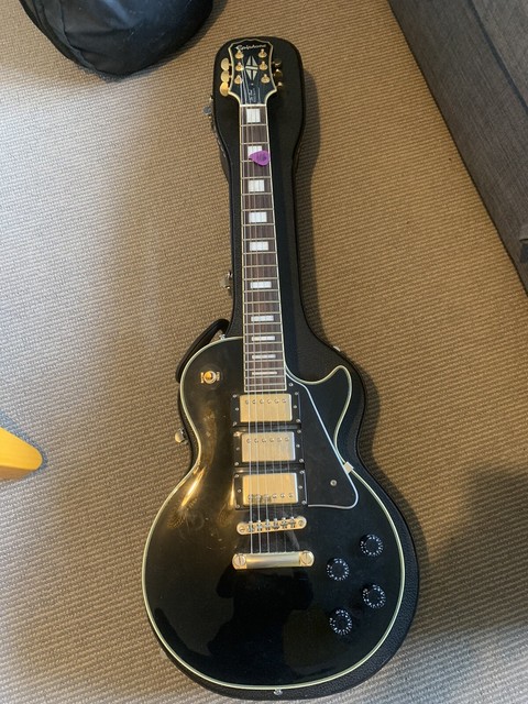 Epiphone Les Paul Custom Black Beauty 3 Pickup Electric Guitar SV9818 Epiphone Les Paul Custom Black Beauty 3 Pickup Electric Guitar SV9818