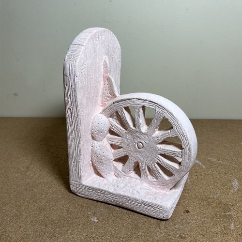 VTG Western Themed Cacti and Wagon Wheel Book Ends Weathered Signed Mexico - Picture 7 of 11